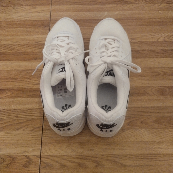 Women's Size 11 Nike Air Max 90 Next Nature 'White Sneakers - Picture 3 of 8